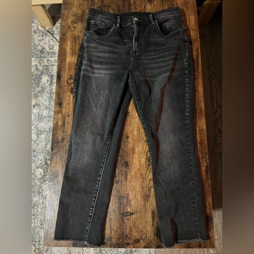 Blank‎ NYC Black Madison Crop Jeans Size 30 - Picture 2 of 6